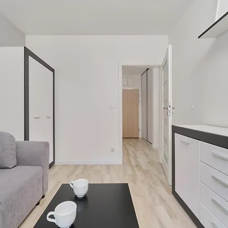 Quiet Zakladowa By Renters *