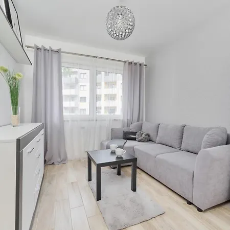 Quiet Zakladowa By Renters * Wroclaw